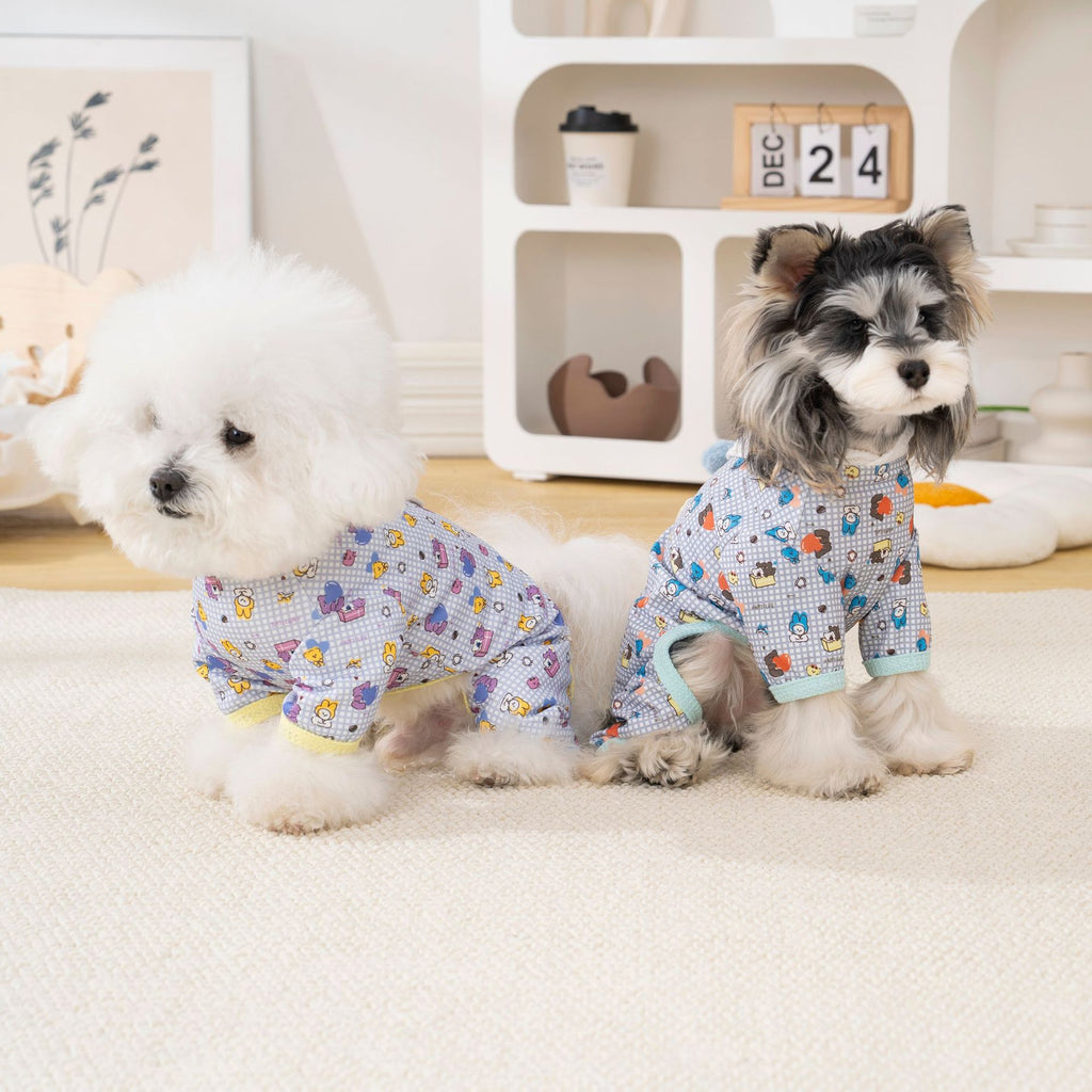 Pet apparel, pet clothes, dog clothes, four-legged outfit, spring/summer new arrivals, 26 triangle collar tie, heart-shaped four-leg design