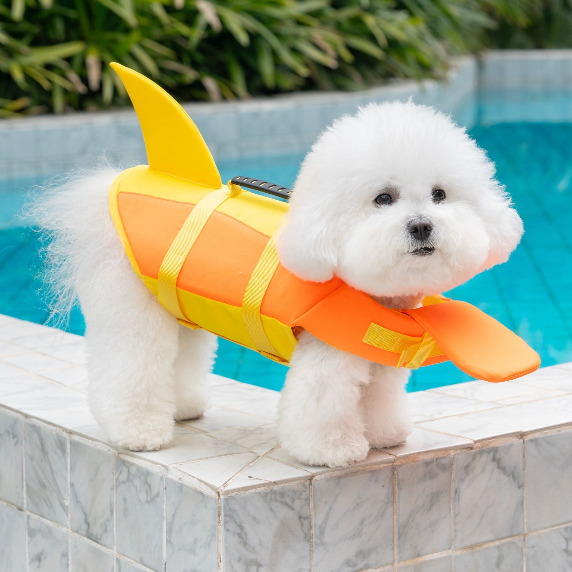 Pet dog leashable life jacket swimsuit - small, medium, and large breed life vest with tail - size 26